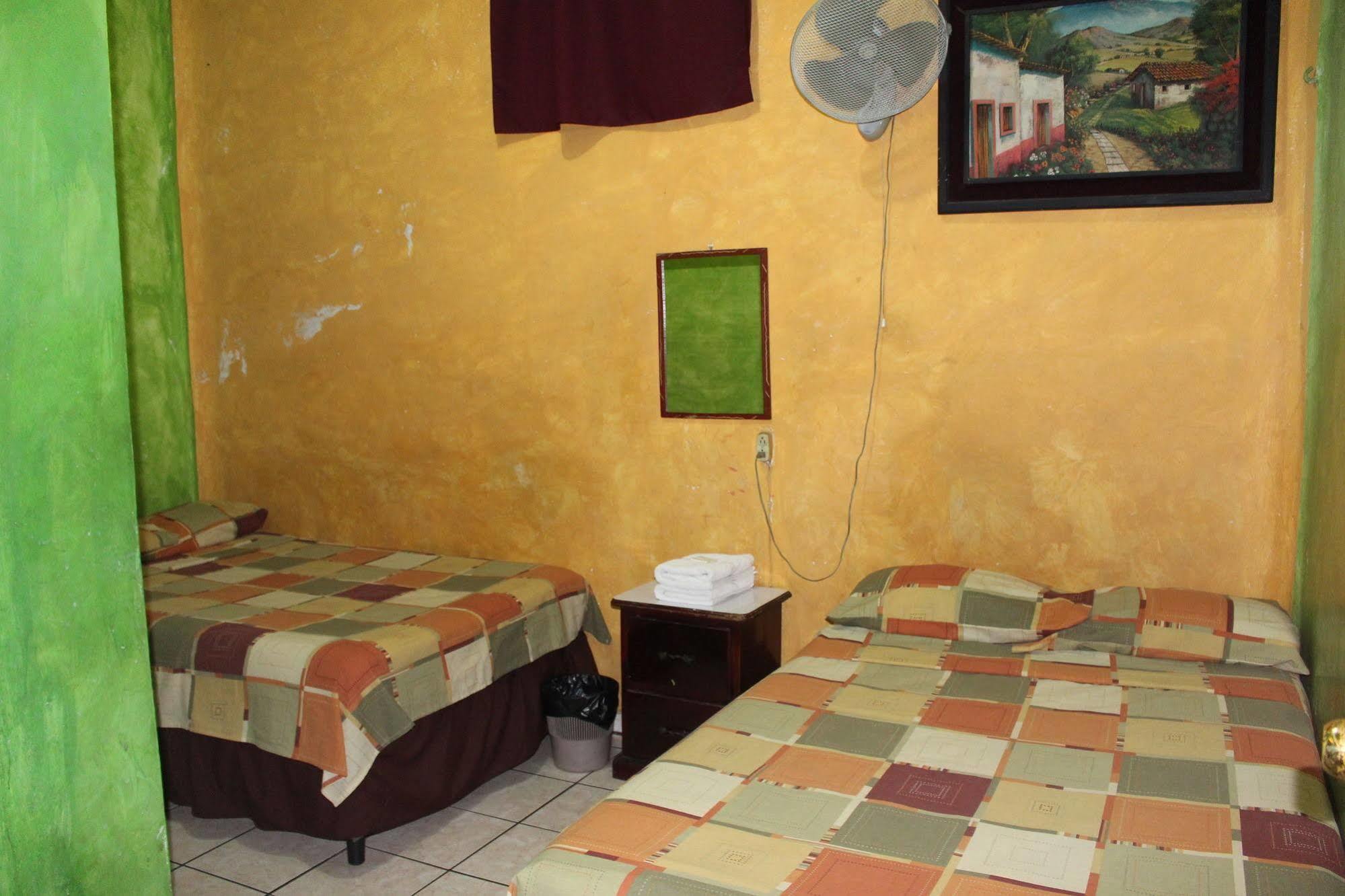 Hotel Pasadena II San Salvador Zewnętrze zdjęcie