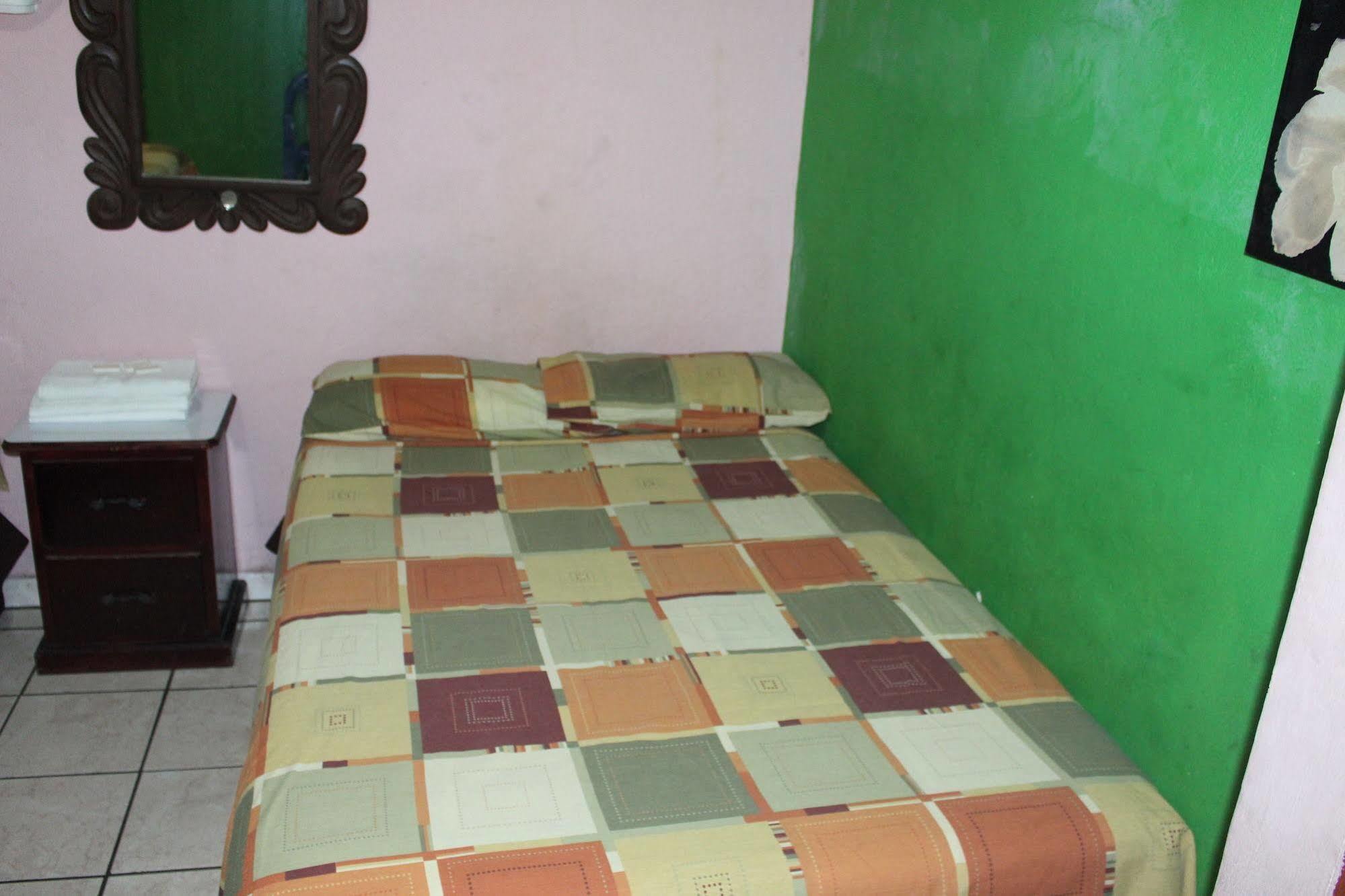 Hotel Pasadena II San Salvador Zewnętrze zdjęcie