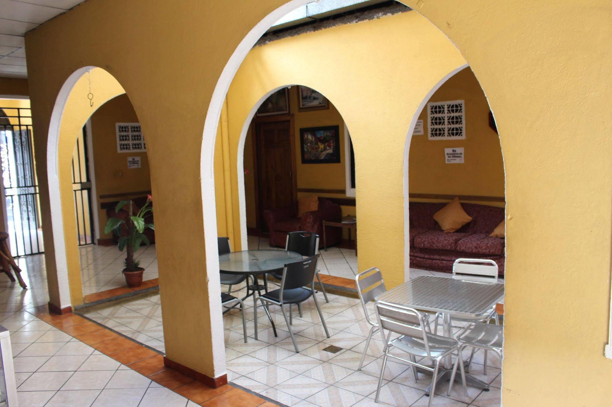 Hotel Pasadena II San Salvador Zewnętrze zdjęcie
