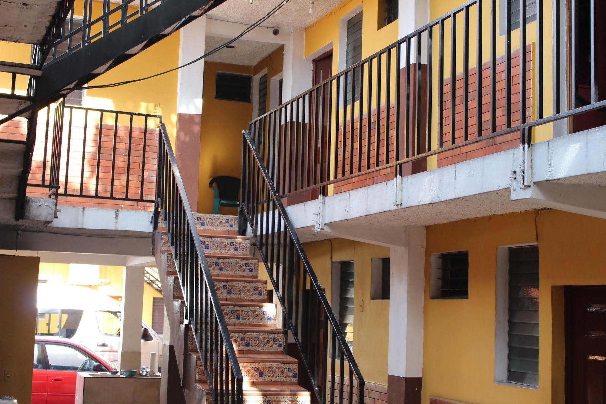 Hotel Pasadena II San Salvador Zewnętrze zdjęcie